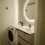 Appartement Vaksali Apartment, Kaks Minutit Ugalast *