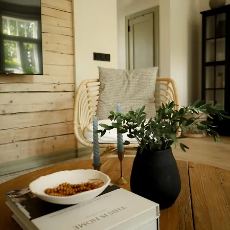 Vaksali Apartment, Kaks Minutit Ugalast Apartment *